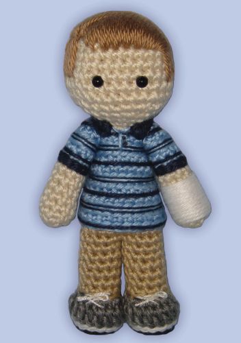 Crocheted doll amigurumi Evan Hansenfrom 