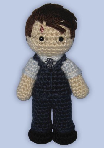 Crocheted doll amigurumi Harry Potterfrom 